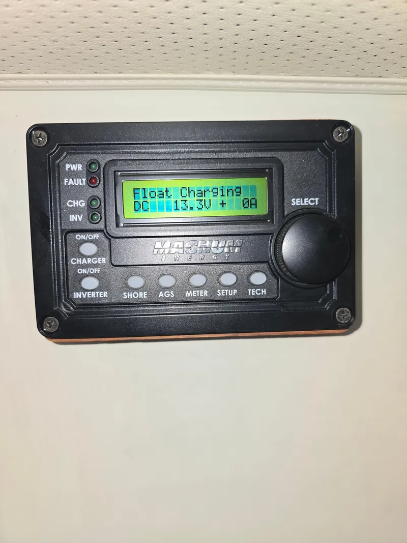 Slide: The Image of Tollycraft 37 Sportfish/Convertable 1982 - 32