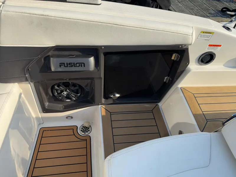 Slide: The Image of Monterey 268 Super Sport 2014 - 10