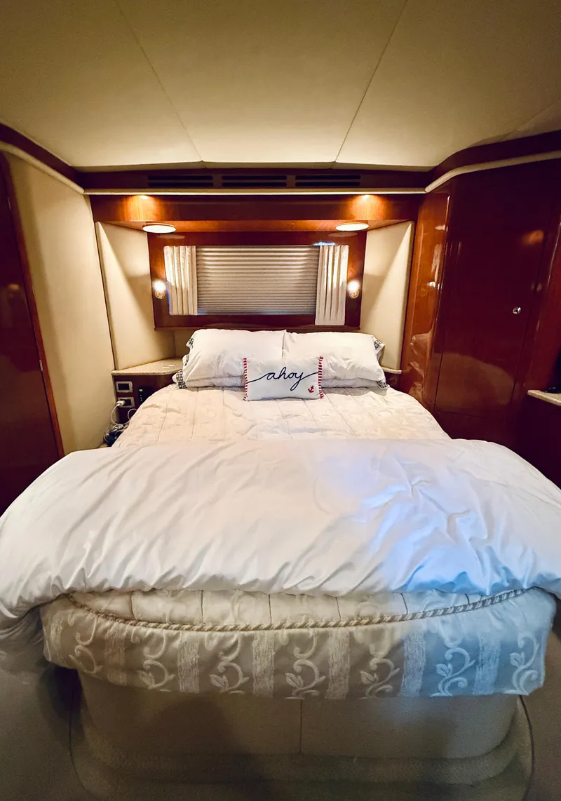 Slide: The Image of Sea Ray 480 Motor Yacht 2003 - 54