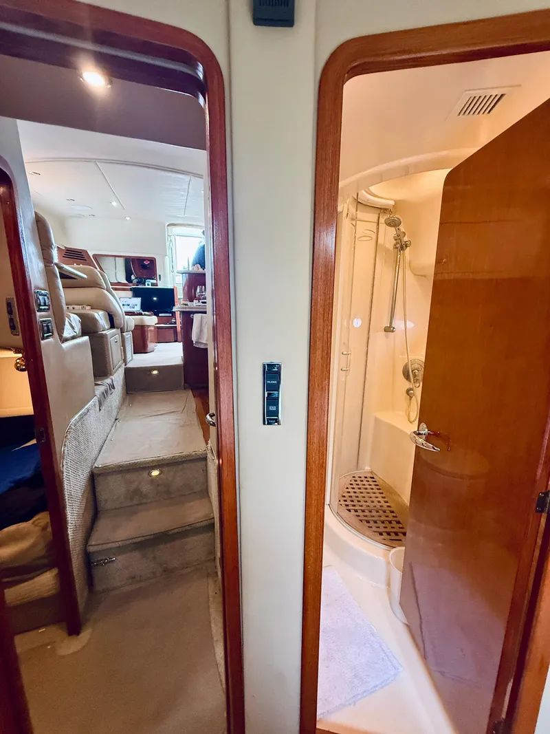 Slide: The Image of Sea Ray 480 Motor Yacht 2003 - 66