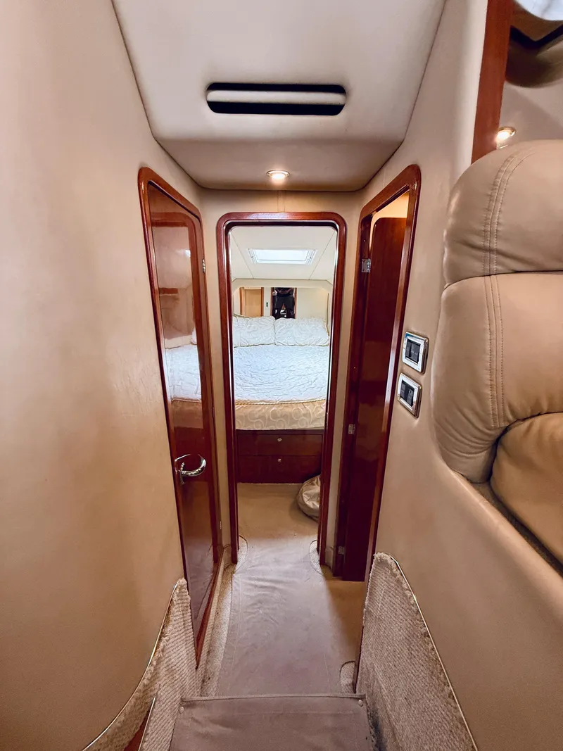 Slide: The Image of Sea Ray 480 Motor Yacht 2003 - 67