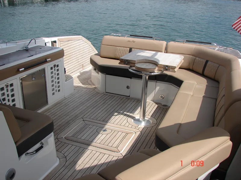 Slide: The Image of Sea Ray SLX 400 2018 - 110