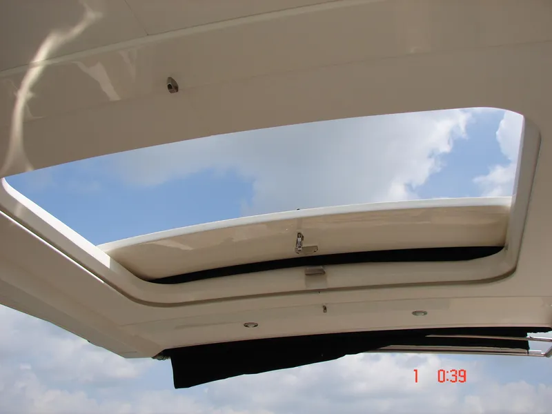 Slide: The Image of Sea Ray SLX 400 2018 - 55