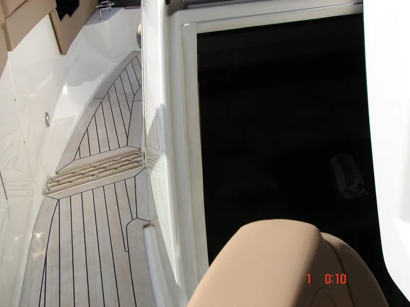 Slide: The Image of Sea Ray SLX 400 2018 - 56