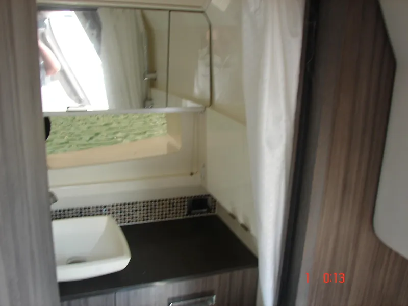 Slide: The Image of Sea Ray SLX 400 2018 - 64