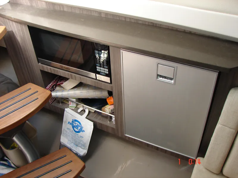 Slide: The Image of Sea Ray SLX 400 2018 - 67