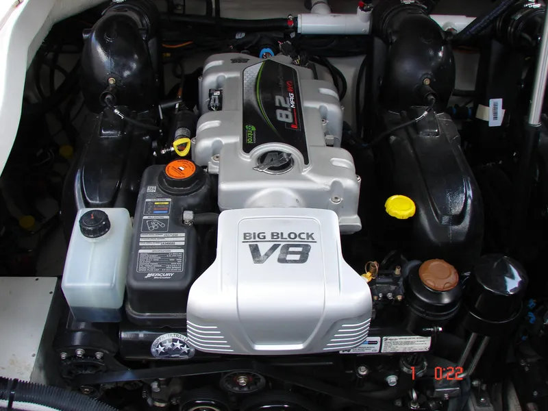 Slide: The Image of Sea Ray SLX 400 2018 - 82