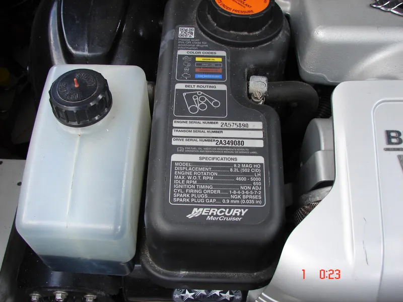 Slide: The Image of Sea Ray SLX 400 2018 - 84