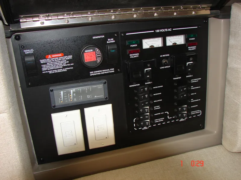 Slide: The Image of Sea Ray SLX 400 2018 - 92