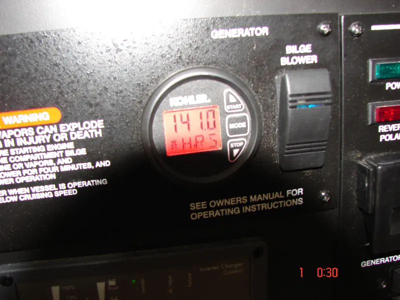 Slide: The Image of Sea Ray SLX 400 2018 - 93