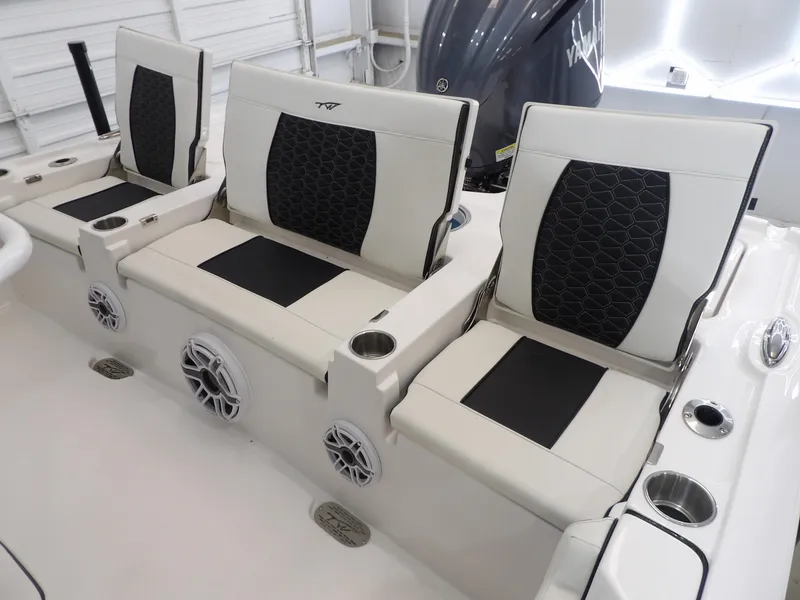 Slide: The Image of Tidewater 2500 Carolina Bay 2025 - 32