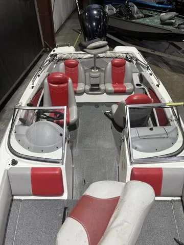 Slide: The Image of Skeeter SL 210 W/Yamaha 200 2012 - 13