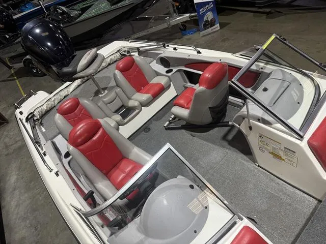 Slide: The Image of Skeeter SL 210 W/Yamaha 200 2012 - 14