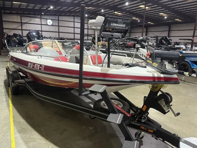 Slide: The Image of Skeeter SL 210 W/Yamaha 200 2012 - 5