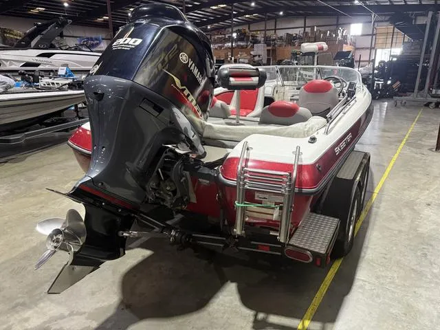 Slide: The Image of Skeeter SL 210 W/Yamaha 200 2012 - 6