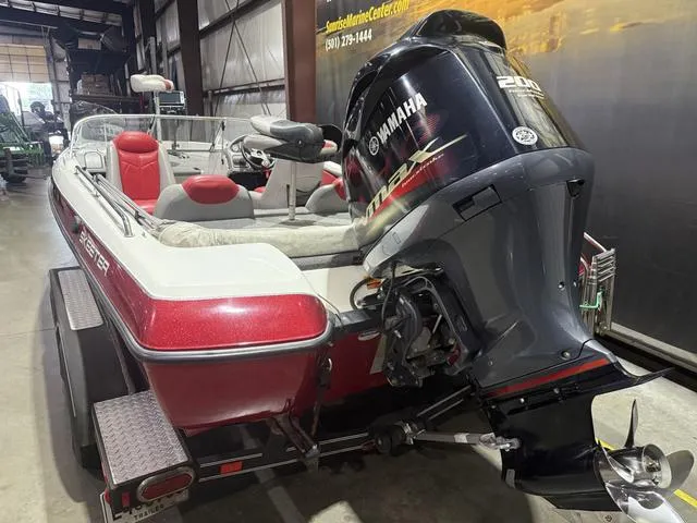 Slide: The Image of Skeeter SL 210 W/Yamaha 200 2012 - 7