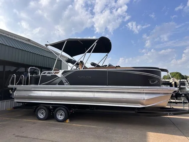 Slide: The Image of Avalon LSZ Cruise Rear Bench 21 FT 2025 - 2