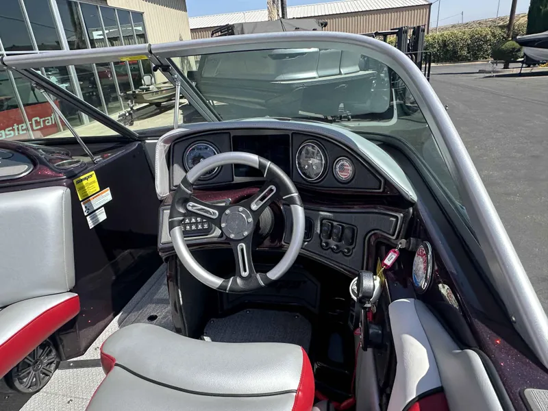 Slide: The Image of Sanger V215 SX 2024 - 6