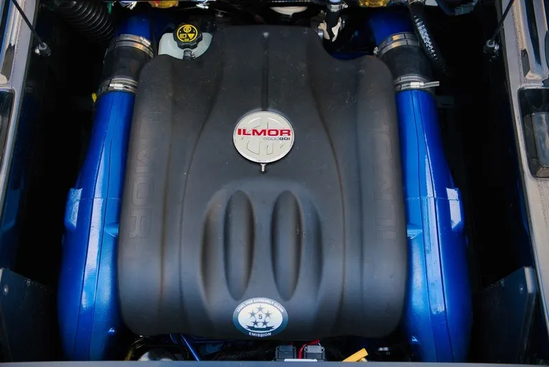 Slide: The Image of MasterCraft XT22 2019 - 24