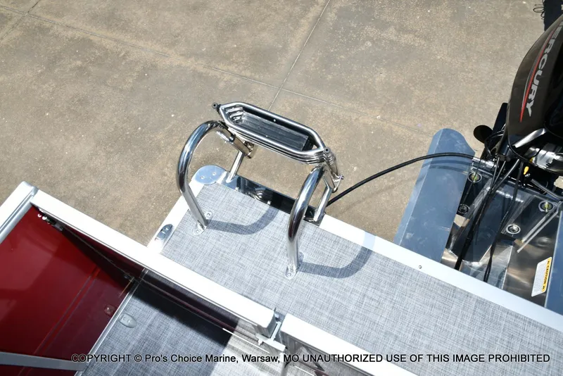 Slide: The Image of Sun Tracker Party Barge 16 2026 - 31