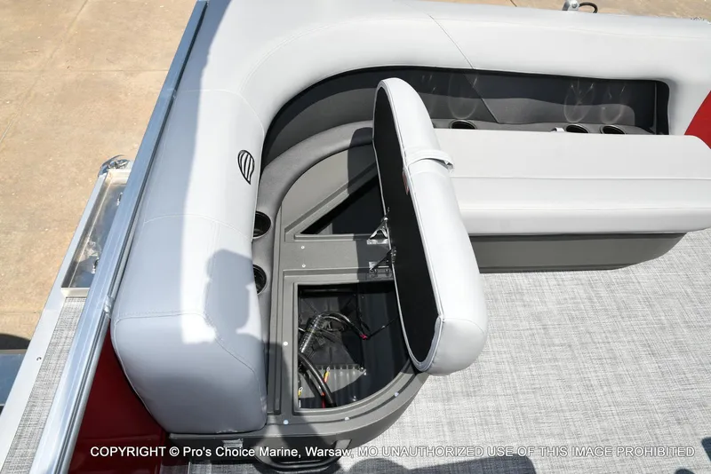 Slide: The Image of Sun Tracker Party Barge 16 2026 - 38