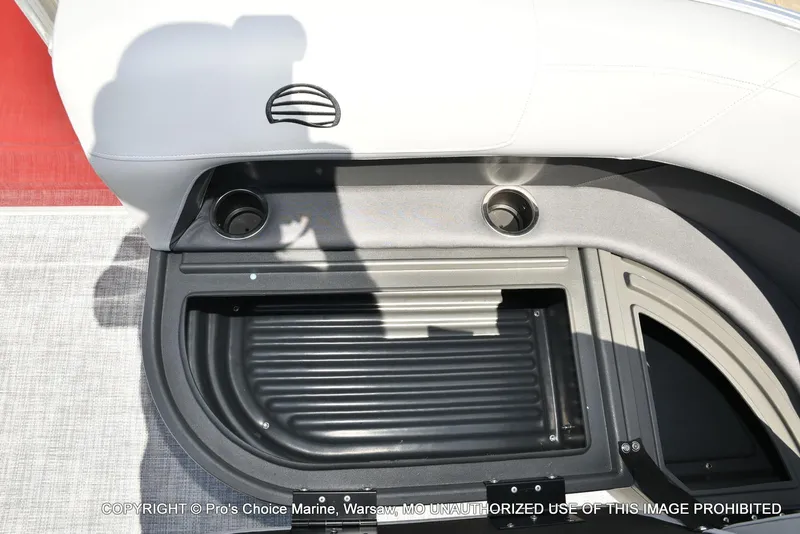 Slide: The Image of Sun Tracker Party Barge 16 2026 - 49