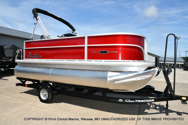 Slide: The Image of Sun Tracker Party Barge 16 2026 - 58