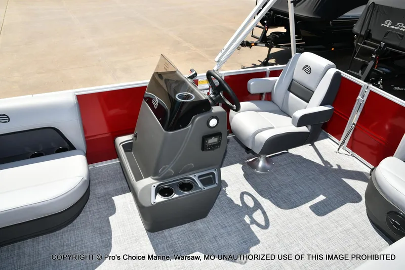 Slide: The Image of Sun Tracker Party Barge 16 2026 - 7