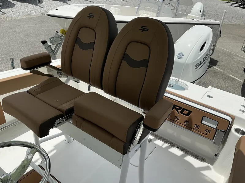 Slide: The Image of Sea Pro 222 Center Console 2026 - 19