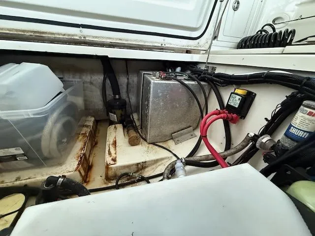 Slide: The Image of Boston Whaler 305 Conquest 2005 - 11