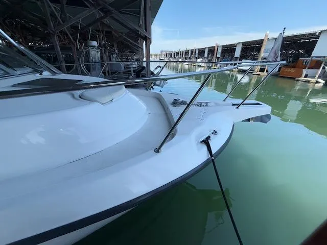 Slide: The Image of Boston Whaler 305 Conquest 2005 - 2