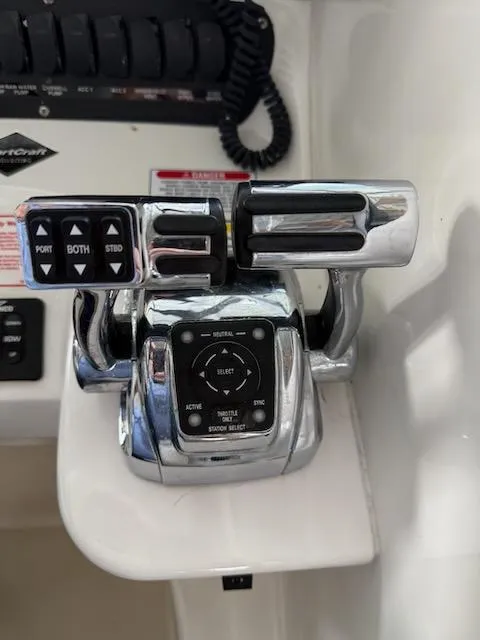 Slide: The Image of Boston Whaler 305 Conquest 2005 - 25