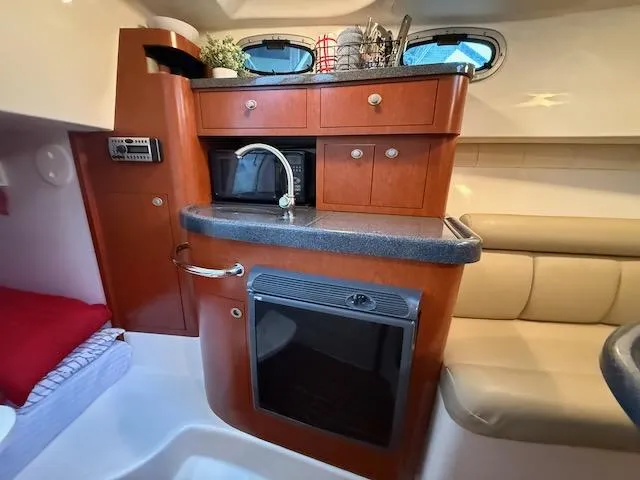 Slide: The Image of Boston Whaler 305 Conquest 2005 - 39