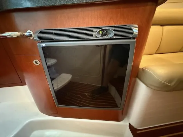 Slide: The Image of Boston Whaler 305 Conquest 2005 - 40