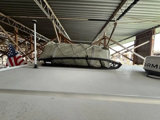 Slide: The Image of Boston Whaler 305 Conquest 2005 - 50