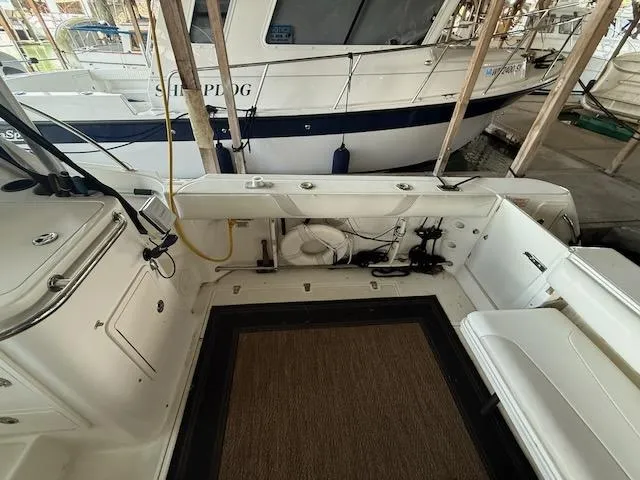 Slide: The Image of Boston Whaler 305 Conquest 2005 - 8