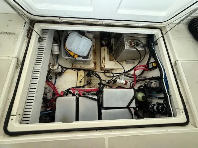 Slide: The Image of Boston Whaler 305 Conquest 2005 - 9