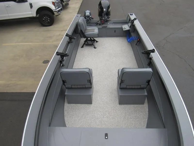 Slide: The Image of Alumaweld Adventurer 20 2026 - 15