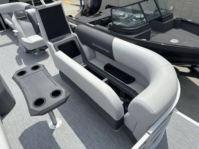 Slide: The Image of Bennington 22SSR SPS Snap Tritoon Pontoon 2026 - 27
