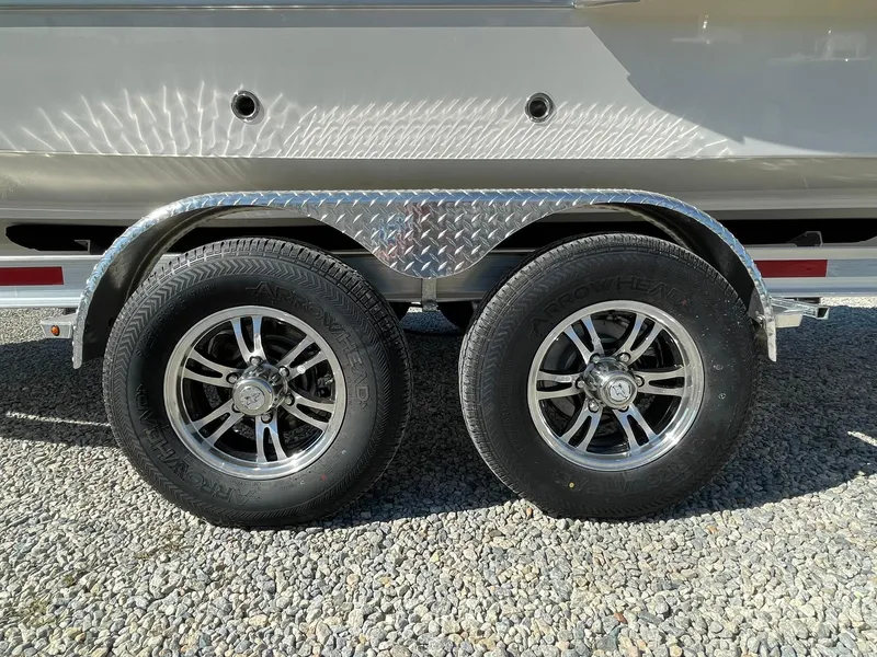 Slide: The Image of Chaparral 270 OSX 2025 - 87