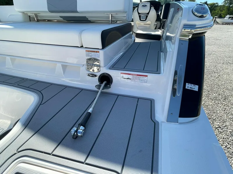 Slide: The Image of Chaparral 270 OSX 2025 - 78