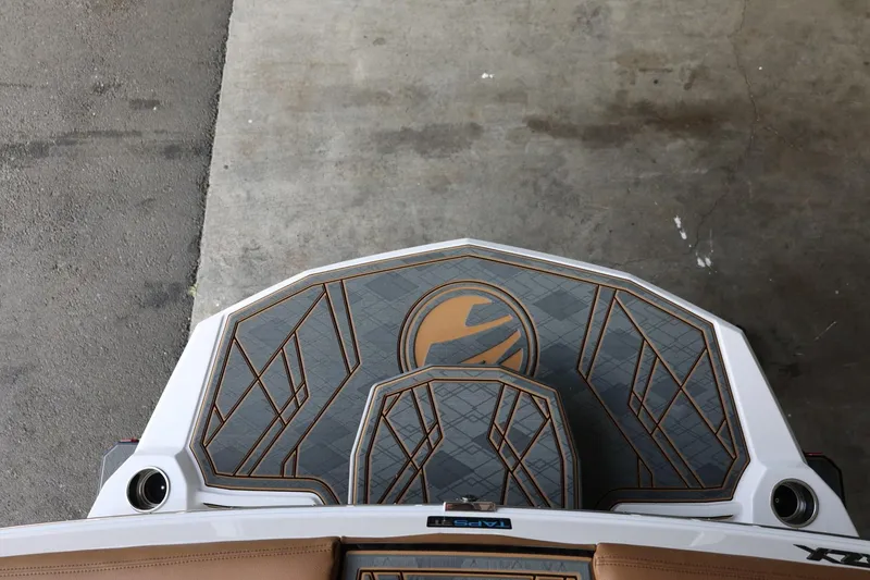 Slide: The Image of Tigé 24RZX 2025 - 55