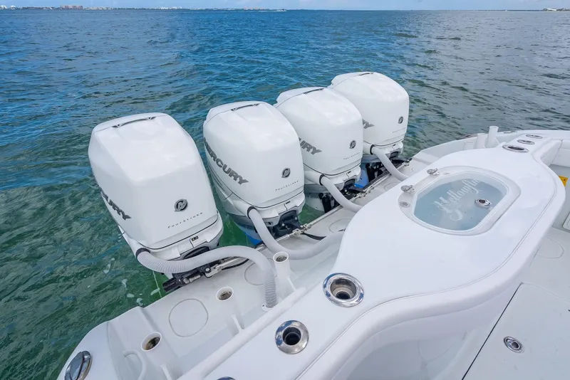 Slide: The Image of Yellowfin 39 Offshore 2023 - 52