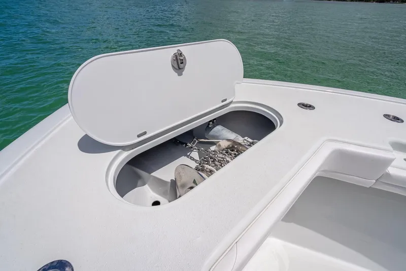 Slide: The Image of Yellowfin 39 Offshore 2023 - 61