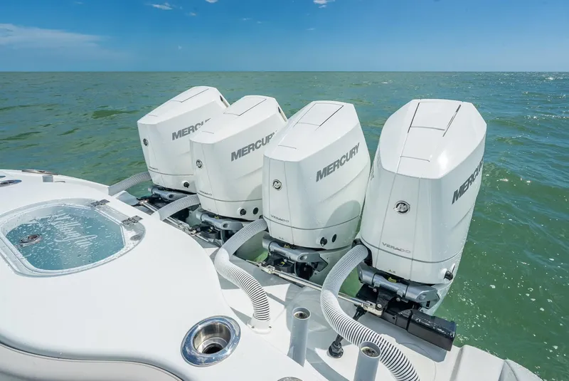 Slide: The Image of Yellowfin 39 Offshore 2024 - 58