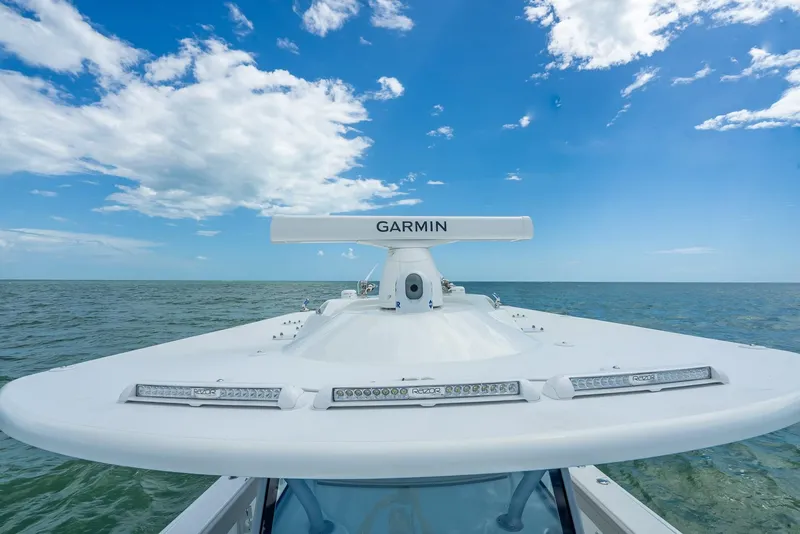 Slide: The Image of Yellowfin 39 Offshore 2024 - 67