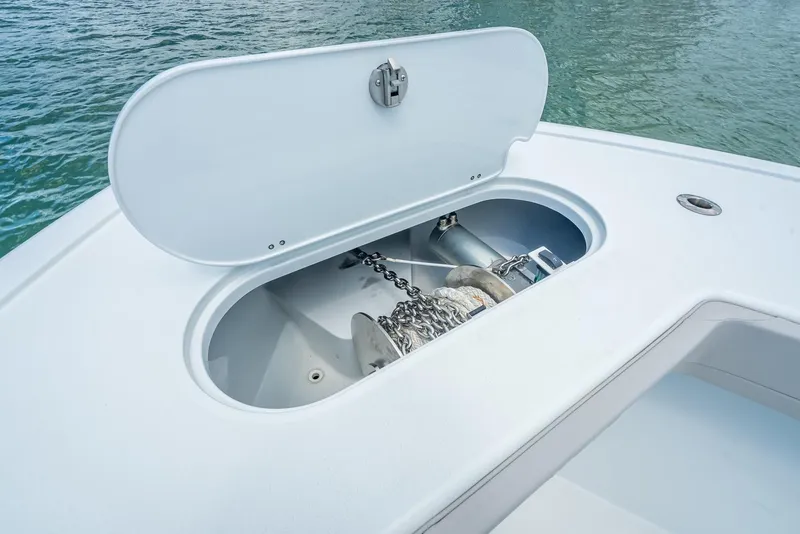 Slide: The Image of Yellowfin 39 Offshore 2024 - 68