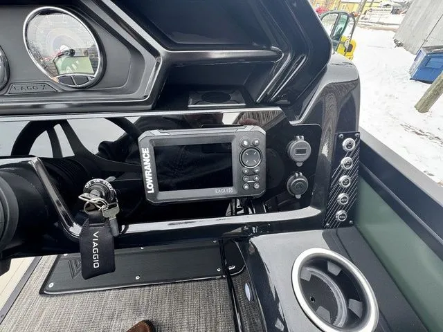 Slide: The Image of Viaggio By Misty Harbor X24Q Tri-Toon (27" Tubes) 2026 - 24