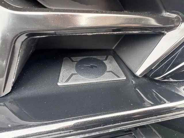 Slide: The Image of Viaggio By Misty Harbor X24Q Tri-Toon (27" Tubes) 2026 - 26