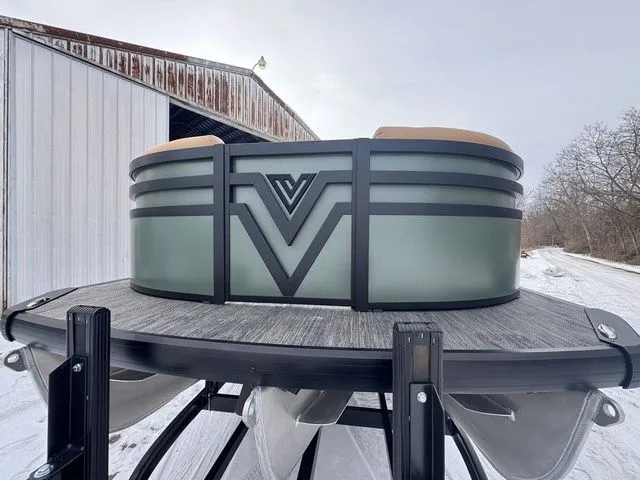 Slide: The Image of Viaggio By Misty Harbor X24Q Tri-Toon (27" Tubes) 2026 - 3